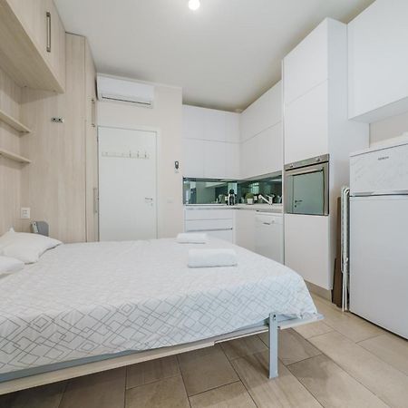 Cristel Apartment - 15 Min Da Milano Кормано Екстериор снимка
