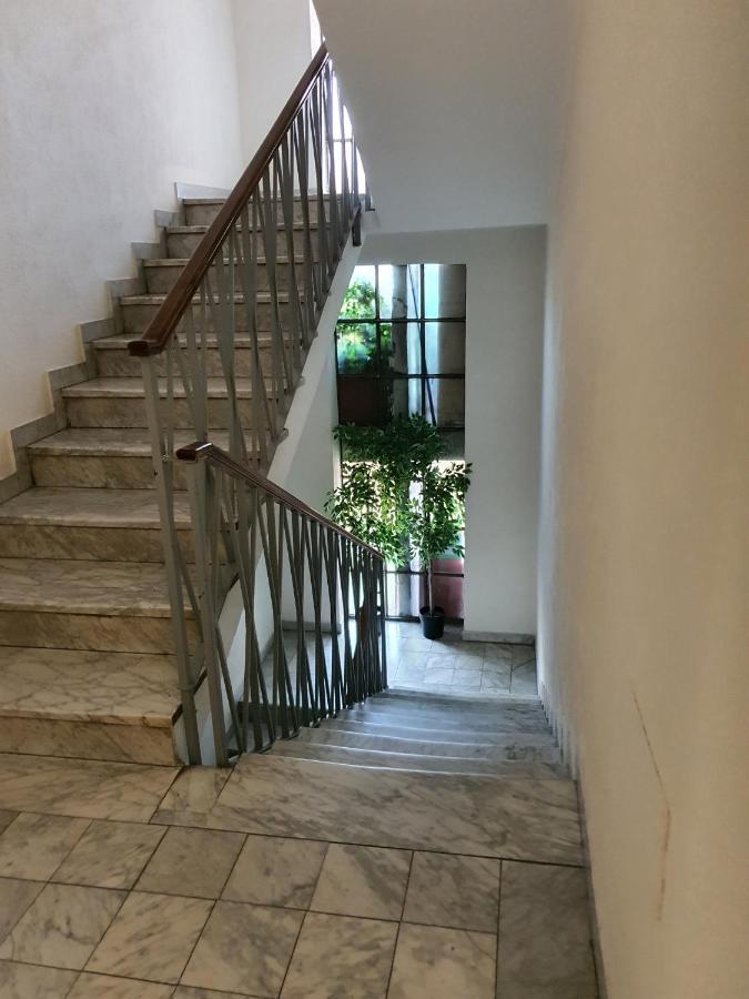 Cristel Apartment - 15 Min Da Milano Кормано Екстериор снимка