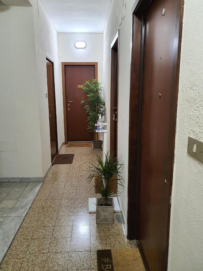 Cristel Apartment - 15 Min Da Milano Кормано Екстериор снимка