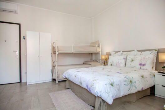 Cristel Apartment - 15 Min Da Milano Кормано Екстериор снимка