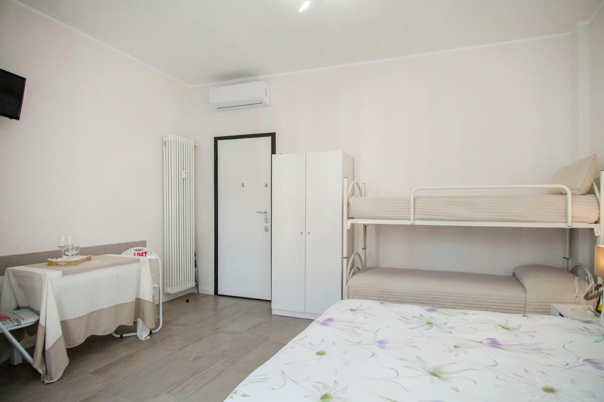 Cristel Apartment - 15 Min Da Milano Кормано Екстериор снимка